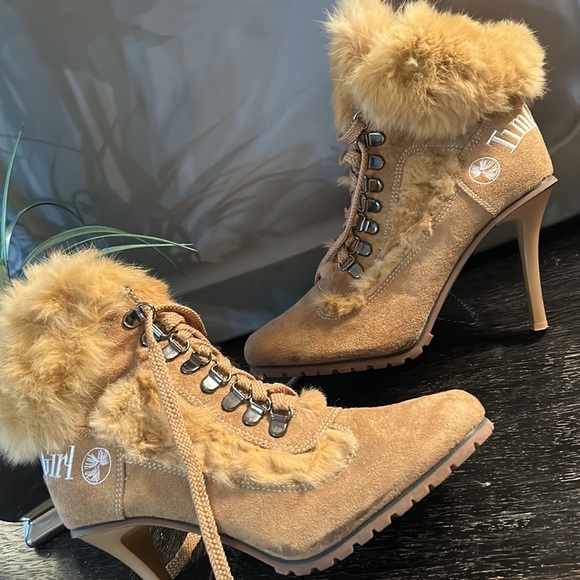 Tim Girl Fur Booties - Picture 7 of 9